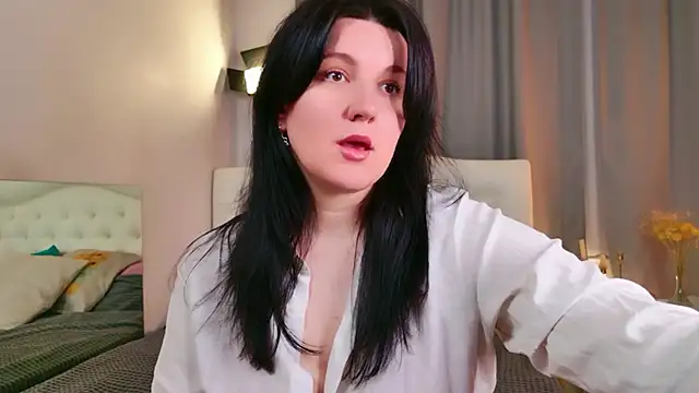 love me  tonight  online show from December 2025 10:12:02 PM