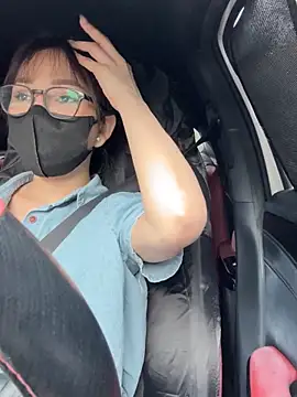 Snapshot of Linh_2004 chatting on September 2025 06:36:01 AM Linh 2004 online show from September 2025 06:36:01 AM