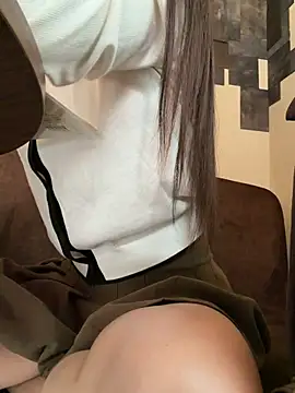 Linh 2004 online show from February 2026 02:00:01 AM