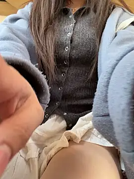 Linh 2004 online show from February 2026 04:42:02 AM