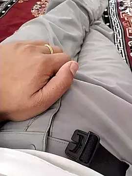 zorhotty online show from February 2026 04:19:02 AM