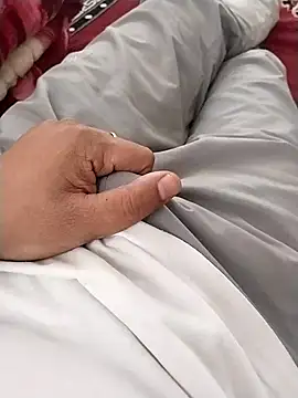 zorhotty online show from February 2026 10:03:02 AM