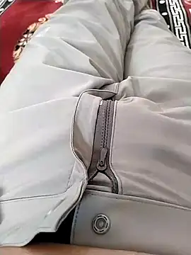 zorhotty online show from February 2026 10:15:02 AM