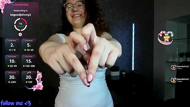 ellie coy  online show from October 2025 08:17:01 AM