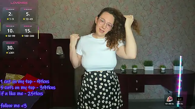 ellie coy  online show from November 2025 12:20:01 PM