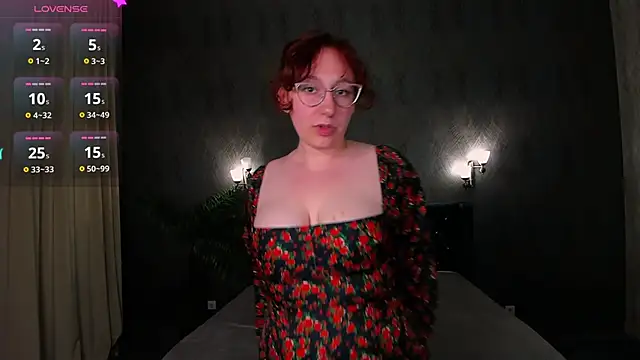 ellie coy  online show from June 2026 07:41:02 PM