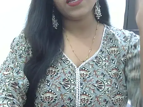 LIYO  online show from October 2025 05:38:02 AM