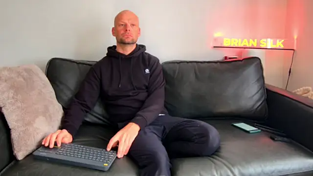BRIANSILK77 online show from May 2026 08:22:02 AM
