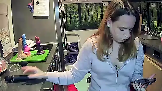 Snapshot of SexyMilf_37 chatting on November 2025 09:20:01 PM SexyMilf 37 online show from November 2025 09:20:01 PM