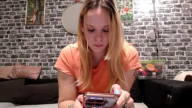 SexyMilf 37 online show from April 2026 08:55:02 PM