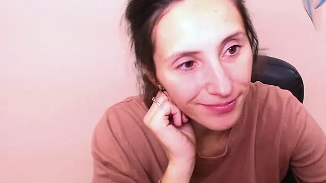 Snapshot of AlissaJersi chatting on October 2025 09:14:02 AM AlissaJersi online show from October 2025 09:14:02 AM