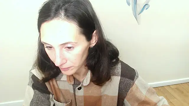 Snapshot of AlissaJersi chatting on October 2025 08:37:01 AM AlissaJersi online show from October 2025 08:37:01 AM