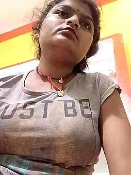 Snapshot of Hot_mirchjii chatting on September 2025 03:39:02 AM Hot mirchjii online show from September 2025 03:39:02 AM