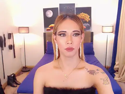 PreciousAmore online show from December 2025 03:00:02 AM