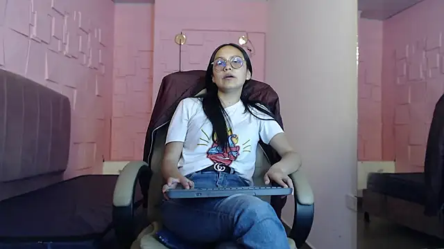 katalina07 1 online show from March 2026 08:10:02 PM