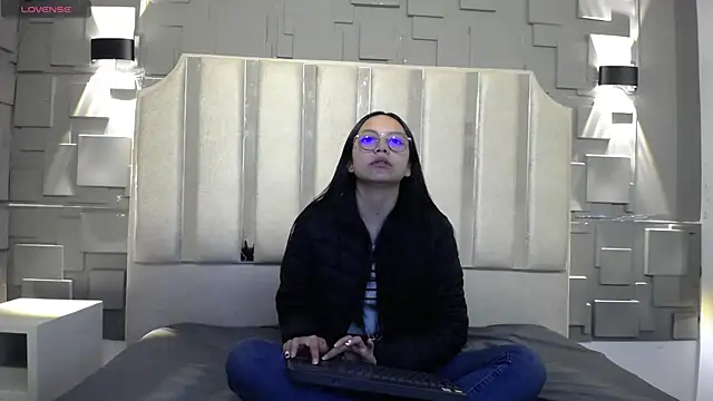 katalina07 1 online show from April 2026 02:52:01 PM