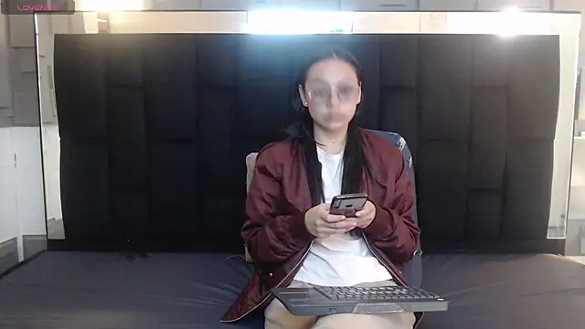 katalina07 1 online show from February 2026 01:32:01 PM