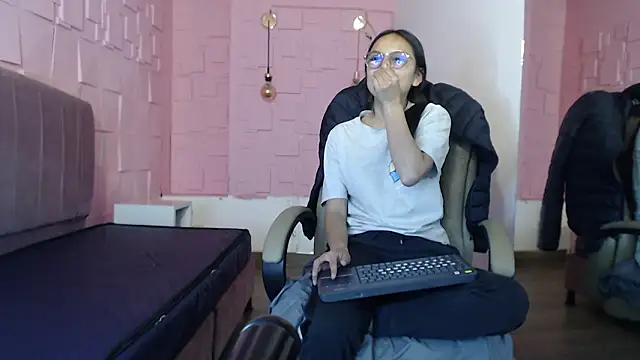 katalina07 1 online show from March 2026 01:47:01 PM