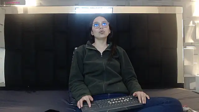 katalina07 1 online show from February 2026 07:46:01 PM