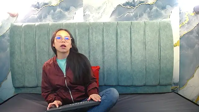 katalina07 1 online show from May 2026 12:43:02 AM