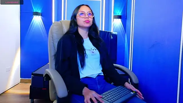 katalina07 1 online show from June 2026 04:39:02 PM