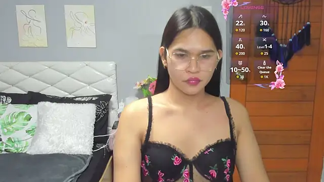 Snapshot of AlianaBlair chatting on October 2025 03:34:04 PM AlianaBlair online show from October 2025 03:34:04 PM