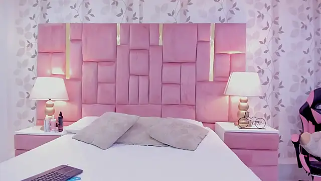 GabyMoreau online show from March 2026 08:46:02 PM