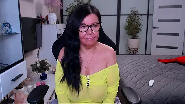 Anna Blare online show from May 2026 07:33:02 PM
