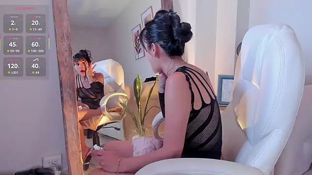 Emilly Beaumont online show from November 2025 03:27:01 PM