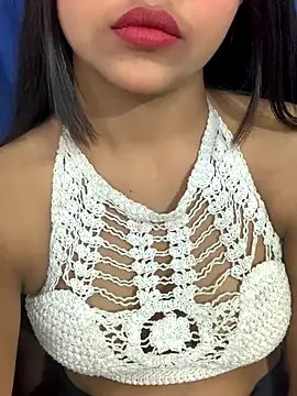 Snapshot of Rashi-48 chatting on November 2025 07:03:01 PM Rashi-48 online show from November 2025 07:03:01 PM