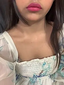 Snapshot of Rashi-48 chatting on October 2025 08:48:02 AM Rashi-48 online show from October 2025 08:48:02 AM
