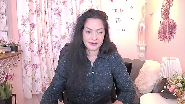 MyLovOne online show from January 2026 05:27:02 PM