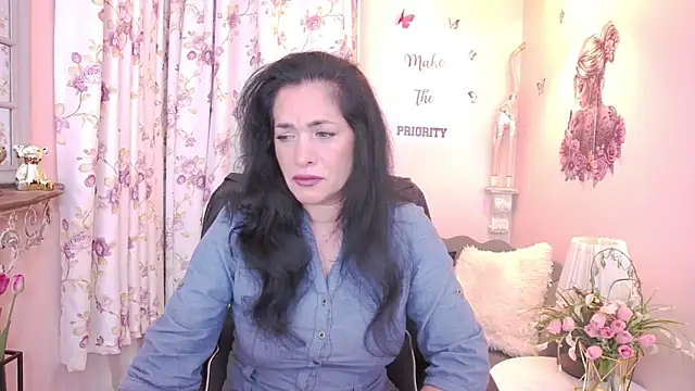 MyLovOne online show from April 2026 12:33:01 PM