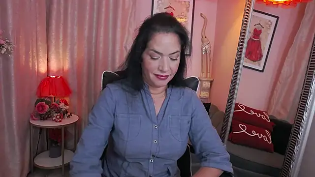 Snapshot of MyLovOne chatting on October 2025 11:46:01 AM MyLovOne online show from October 2025 11:46:01 AM