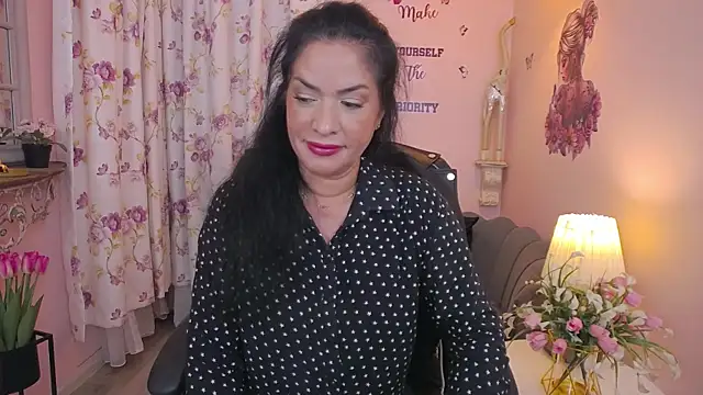 Snapshot of MyLovOne chatting on October 2025 09:28:02 AM MyLovOne online show from October 2025 09:28:02 AM