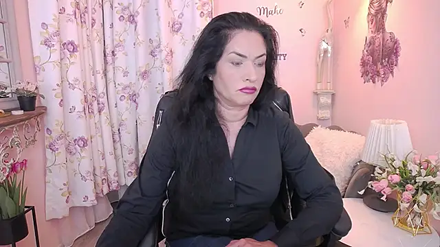 MyLovOne online show from December 2025 12:40:02 PM