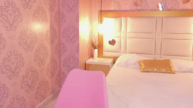 luna hot ass online show from February 2026 09:12:02 PM