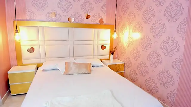 luna hot ass online show from January 2026 07:39:01 PM