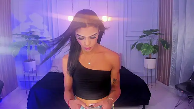 keytinthomson  online show from April 2026 07:09:02 PM