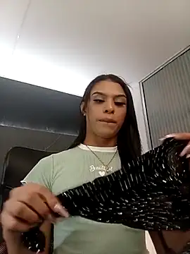 keytinthomson  online show from March 2026 05:28:01 PM