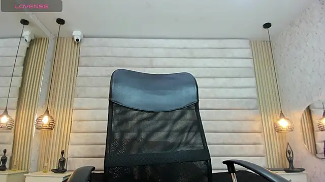 keytinthomson  online show from February 2026 07:47:01 PM