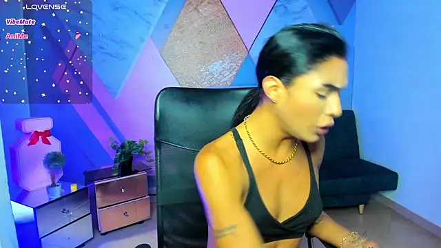 keytinthomson  online show from September 2025 07:49:01 PM