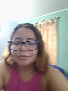 Snapshot of saenz_eymi chatting on May 2026 05:01:02 PM saenz eymi online show from May 2026 05:01:02 PM