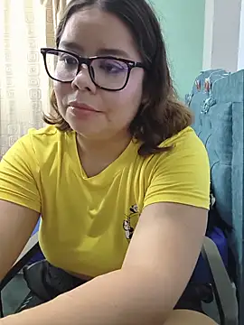 Snapshot of saenz_eymi chatting on May 2026 01:57:16 AM saenz eymi online show from May 2026 01:57:16 AM