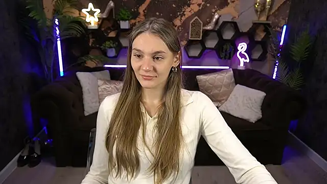 Snapshot of DiamondGoldie chatting on September 2025 07:01:02 AM DiamondGoldie online show from September 2025 07:01:02 AM