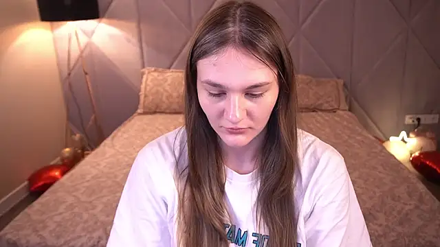 DiamondGoldie online show from February 2026 08:19:01 PM