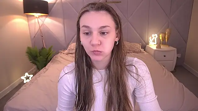 DiamondGoldie online show from November 2025 08:20:01 PM