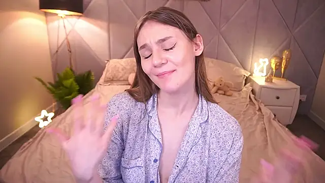 DiamondGoldie online show from November 2025 07:45:01 AM