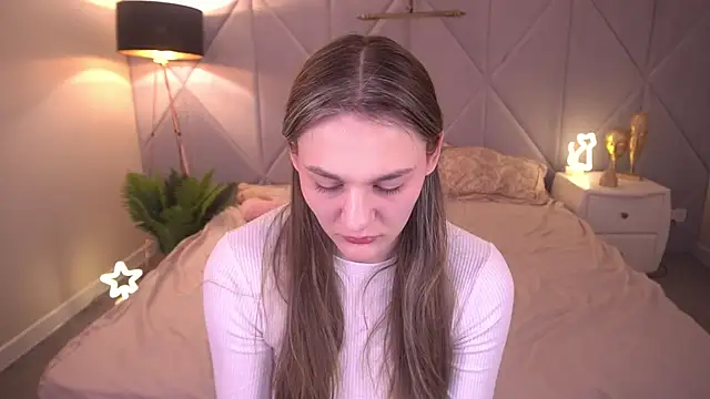 DiamondGoldie online show from November 2025 01:56:02 PM