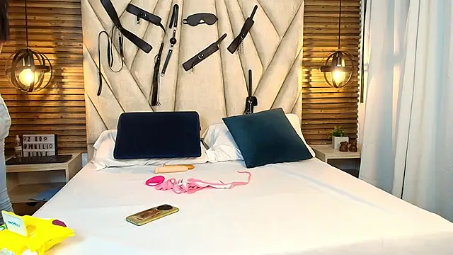 Snapshot of Cinthiabaker chatting on November 2025 11:32:01 AM Cinthiabaker online show from November 2025 11:32:01 AM